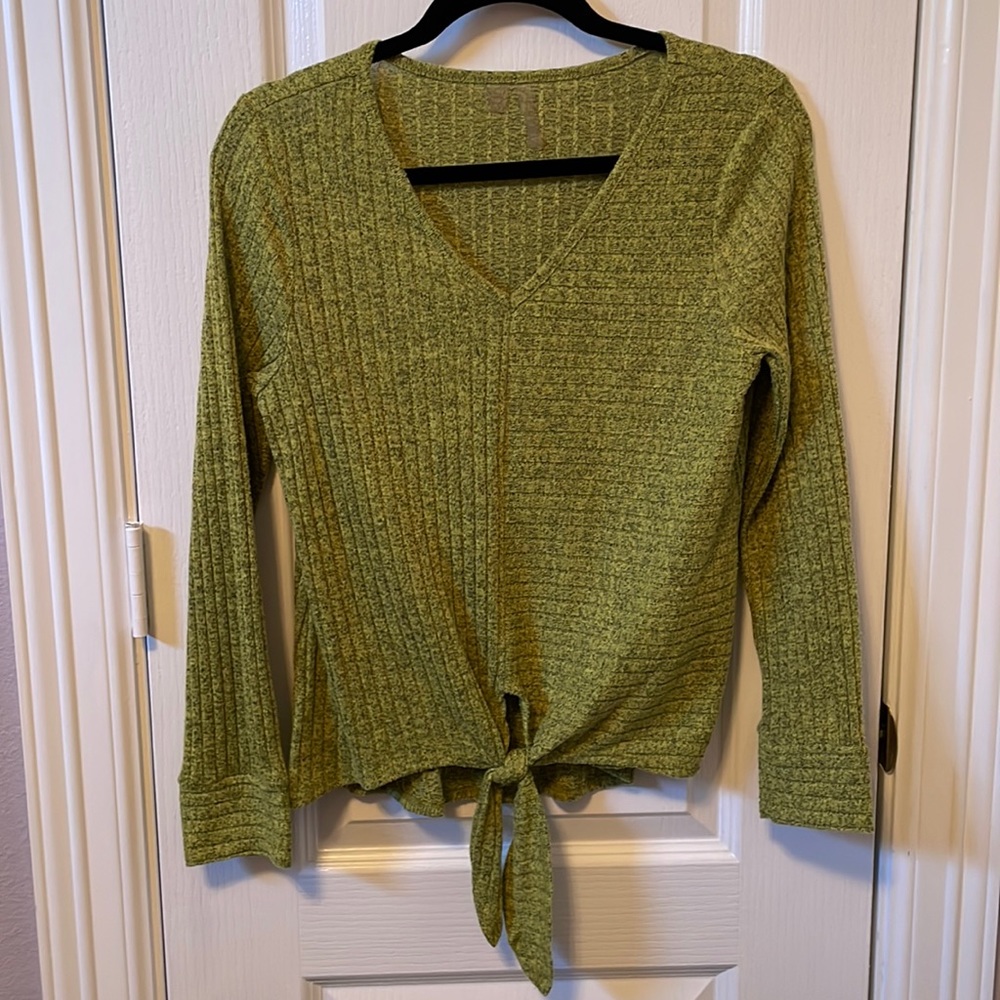 Front Tie Top